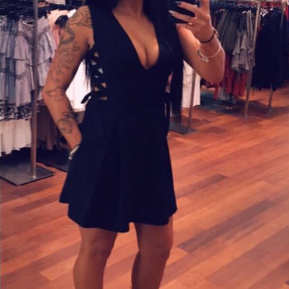BCBG MAXAZRIA Black dress
